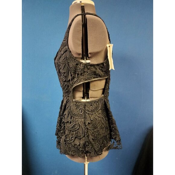 Adrianna Papell Black Lace Peplum Sleeveless Top With Floral Design & Back Cutou - Picture 2 of 3